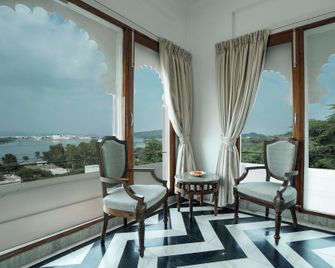 Burj Baneria Udaipur - A Boutique Homestay - Udaipur - Balcony