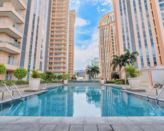 Luxe Suite With 180 Stunning City Views - Taguig - Pool