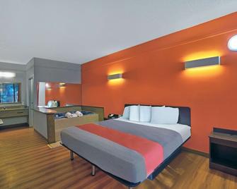 Quality Inn Seaford - Seaford - Bedroom