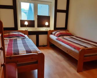 Apartment in a quiet outskirts - Gifhorn - Schlafzimmer