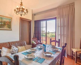 Awesome Apartment in Capezzano Pianore With 3 Bedrooms - Camaiore - Essbereich