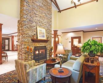 Staybridge Suites Knoxville Oak Ridge - Oak Ridge - Living room