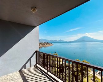 Hotel La Riviera de Atitlan - Panajachel - Balcony
