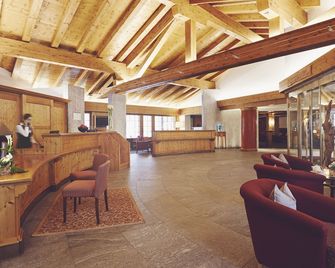 Hotel Waldhuus Davos - Davos - Lobby