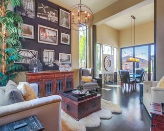 Luxurious Lakeview Retreat at Lake Hodges, RB - San Diego - Soggiorno