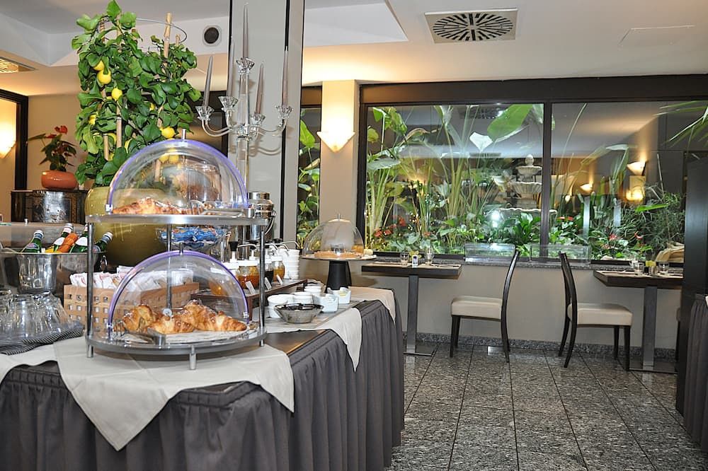 Hotel Comtur - Binasco - Buffet
