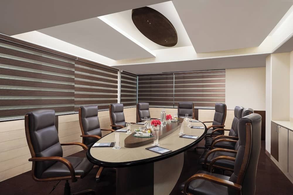 Fortune Park Galaxy, Vapi - Member Itc Hotels' Group  3,725. Vapi Hotel  Deals & Reviews - KAYAK