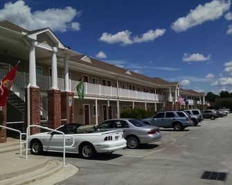 Affordable Suites Jacksonville - ג'קסונוויל - בניין