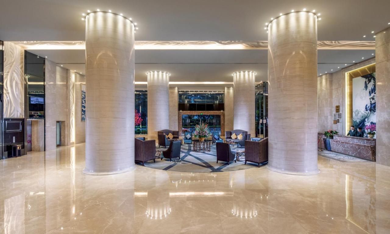 Sentosa Hotel Shenzhen Feicui Branch, Enjoy tropical swimming pools and high-class fitness club thumbnail 2