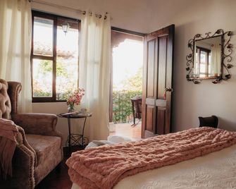 Autumn in Antigua - אנטיגואה גוואטמלה - חדר שינה