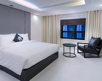 Hotel the Designers Yeouido - Seoul - Bedroom
