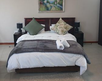 Letlapa Lodge &Conference Centre - Midrand - Slaapkamer
