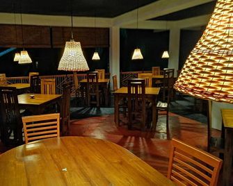 MacNara Traveller's Inn - Ratnapura - Restaurant