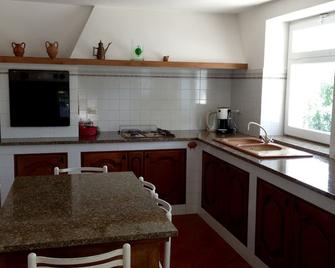 Quintessential Italian Villa Sabatini - Atina - Kitchen