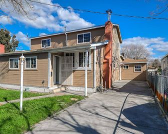 5br/3ba house near OaklandAirport & RaiderStadium - Oakland - Edificio