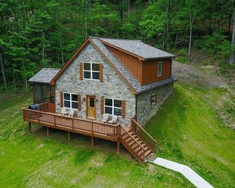 Fish Trap cabin on the Shenandoah River - Luray - Building