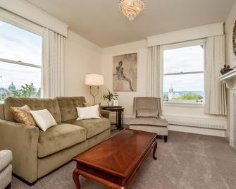 ذا يونيون كلوب أوف بريتش كولومبيا - فيكتوريا - غرفة معيشة