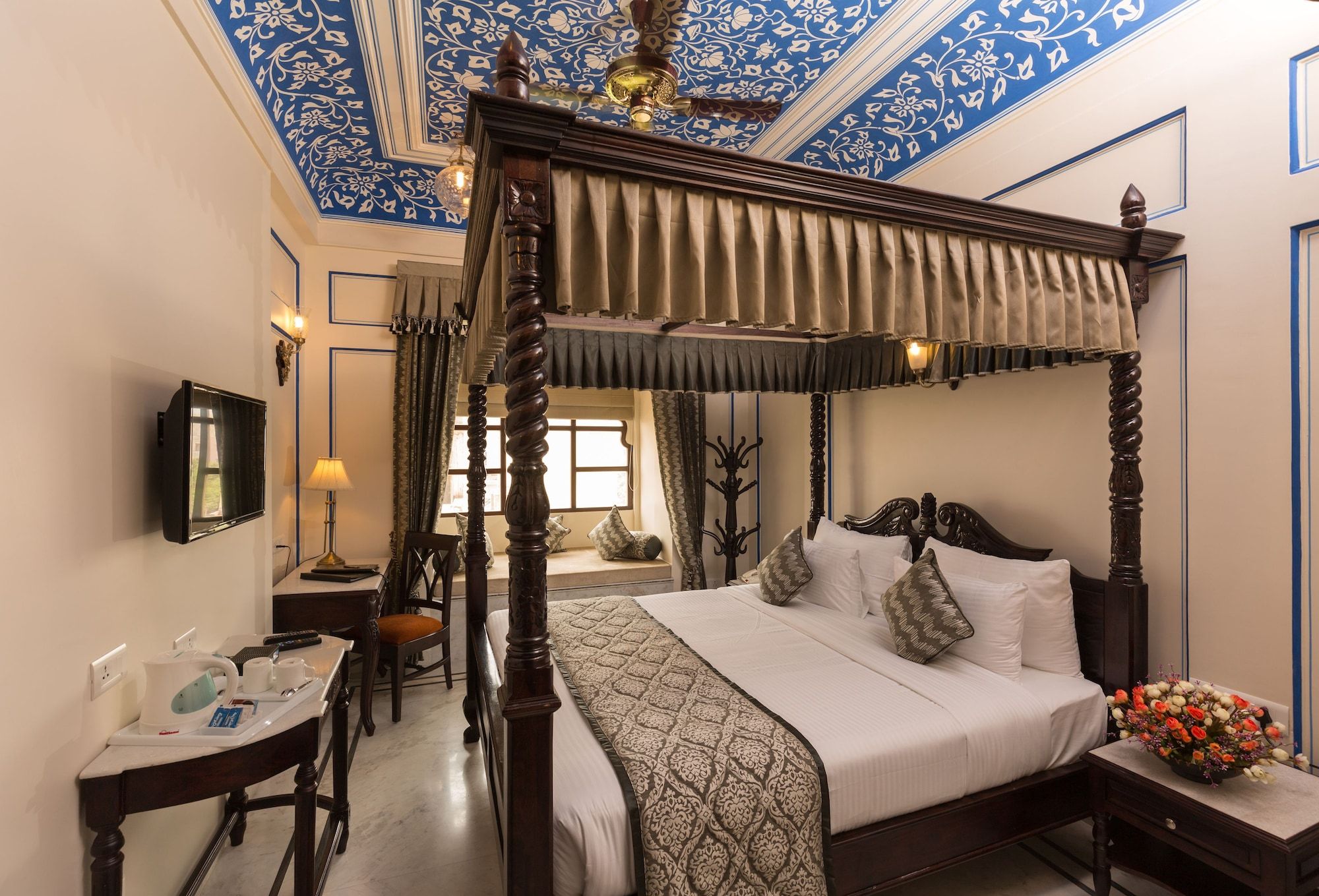 Umaid Haveli-A Heritage Style Hotel & Resort - ג'איפור - חדר שינה
