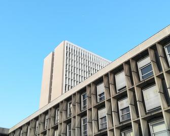 Guesthouse in Sarcelles near Paris Center - Sarcelles - Bâtiment