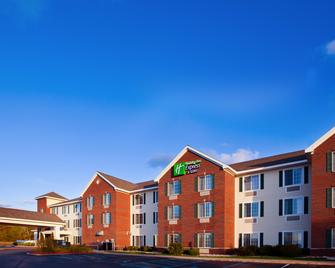Holiday Inn Express Hotel & Suites Acme-Traverse City - Acme - Gebäude