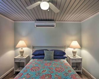 Shady Rest Studio: 6 Mi to Ocean Isle Beach! - Shallotte - Habitación