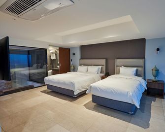 Partyz Hotel - Suwon - Habitación