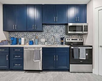 Enderly Park - Beautiful New Chic Suite - Charlotte - Cocina