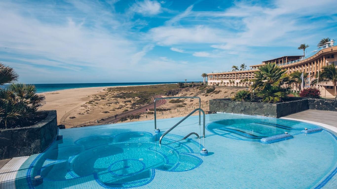 إيبيروستار ويفز بلايا جافيوتاس -مشامل جميع الخدمات