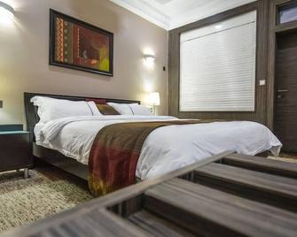 Epitome Hotel & Suites Ltd - Kaduna - Bedroom