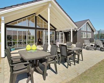 5 star holiday home in Odder - Odder - Patio