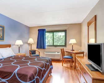 Super 8 by Wyndham Mahwah - Mahwah - Bedroom