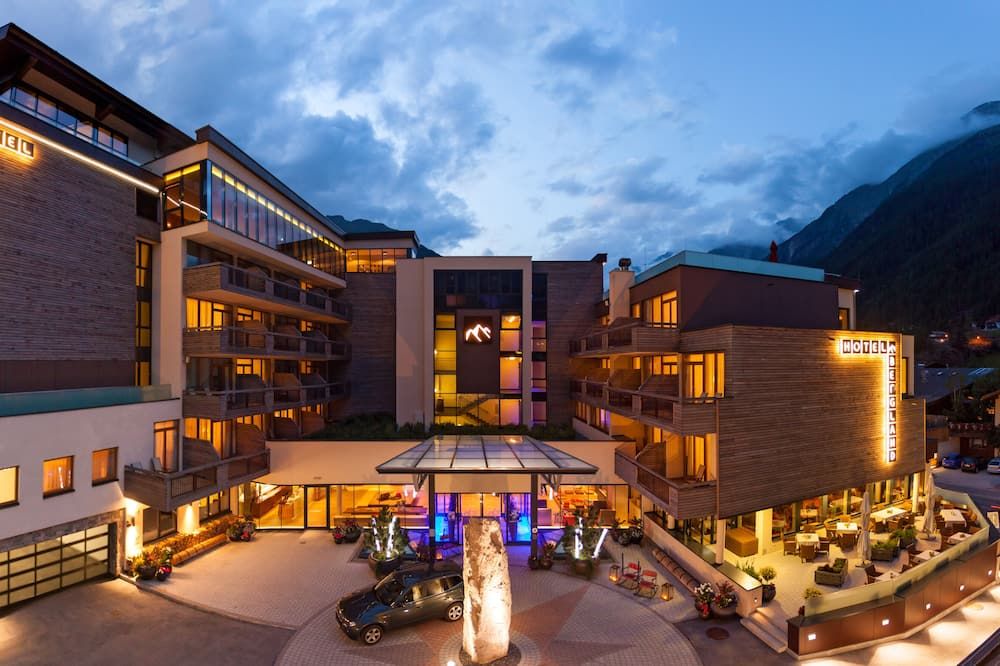 Bergland Design- und Wellnesshotel - זולדן - בניין