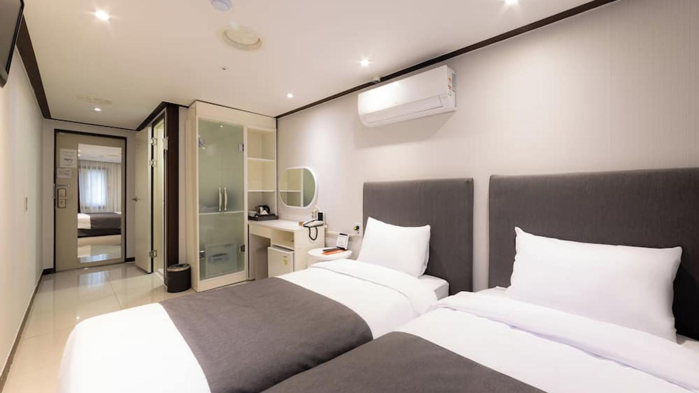 Hotel Cozy Myeongdong