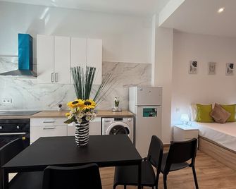 Naffah Apartments I - Madrid - Menjador