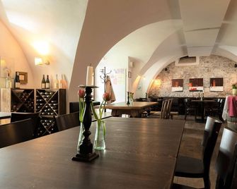 Bioweingut Hauerhof 99 -apartment 1 - Klosterneuburg - Restaurant