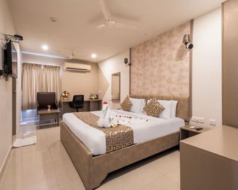 Hotel Seasons Inn - Nellore - Bedroom
