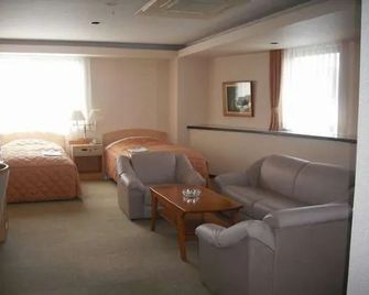 City Hotel Michi - Ena