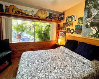 Miami Bungalow Oasis near Everglades & The Keys - Cutler Bay - Bedroom