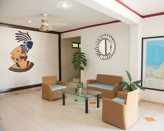 Hotel Uxulkah - Campeche - Hành lang
