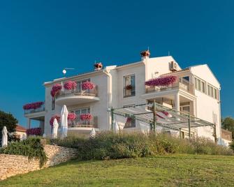 Villa Stefanija Small Boutique Hotel&restaurant - Barban - Gebäude