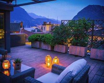 Luxury Nassa Penthouse with Private Terrace in Lugano - Lugano - Balcón