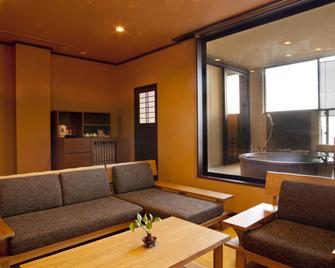 Atamionsen Yuyadoichibanchi - Atami