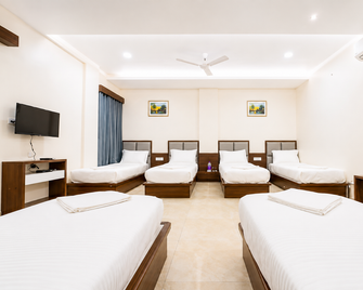 Hotel Aaradhya - Kudāl - Bedroom