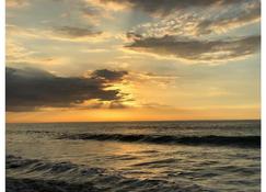 Ocean Breeze - Bahay Kubo (2) - Bacnotan - Beach