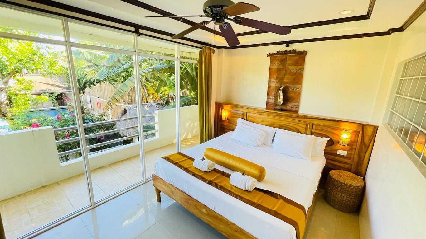 Palms Cove Resort