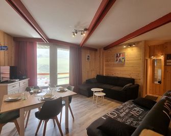 La Mongie - Apartment T2 for 5 people with balcony - Résidence Béro Bisto - Bagnères-de-Bigorre - Wohnzimmer