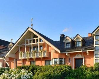 Landhaushotel Hof Wasserkuppe - Poppenhausen - Edificio
