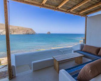 Salt Suites - Plaka - Balkon