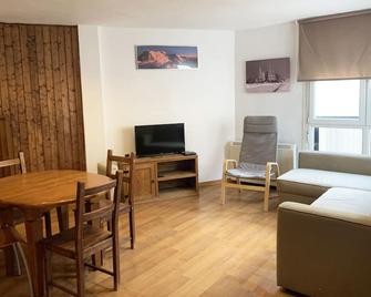 Apartamentos Ghm Bulgaria - Pradollano - Sala de estar