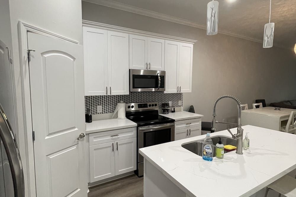 Jazzfest Spot blocks from Fairground 3Bdrm 2 1/2 Bath - ניו אורלינס - מטבח
